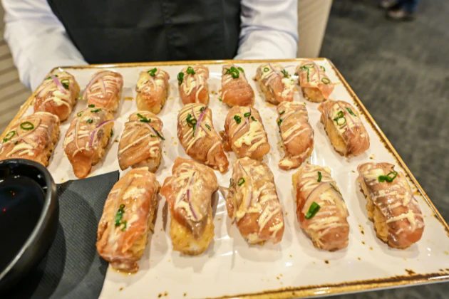 Round 24 - Eels v Cowboys - Cumberland Lounge - Image 11
