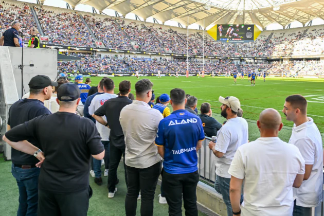 Round 26 - Eels v Sharks - Field Club - Image 6
